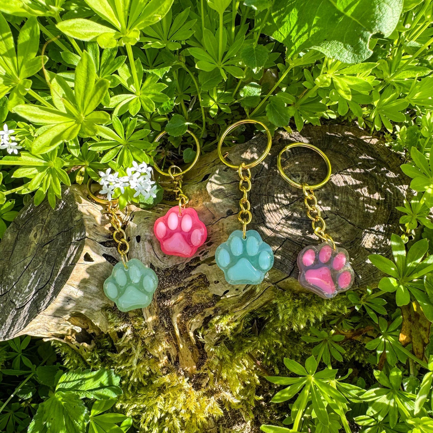 Pfoten-Schlüsselanhänger - Handgemachte Katzenpfoten aus UV-Resin 🐱