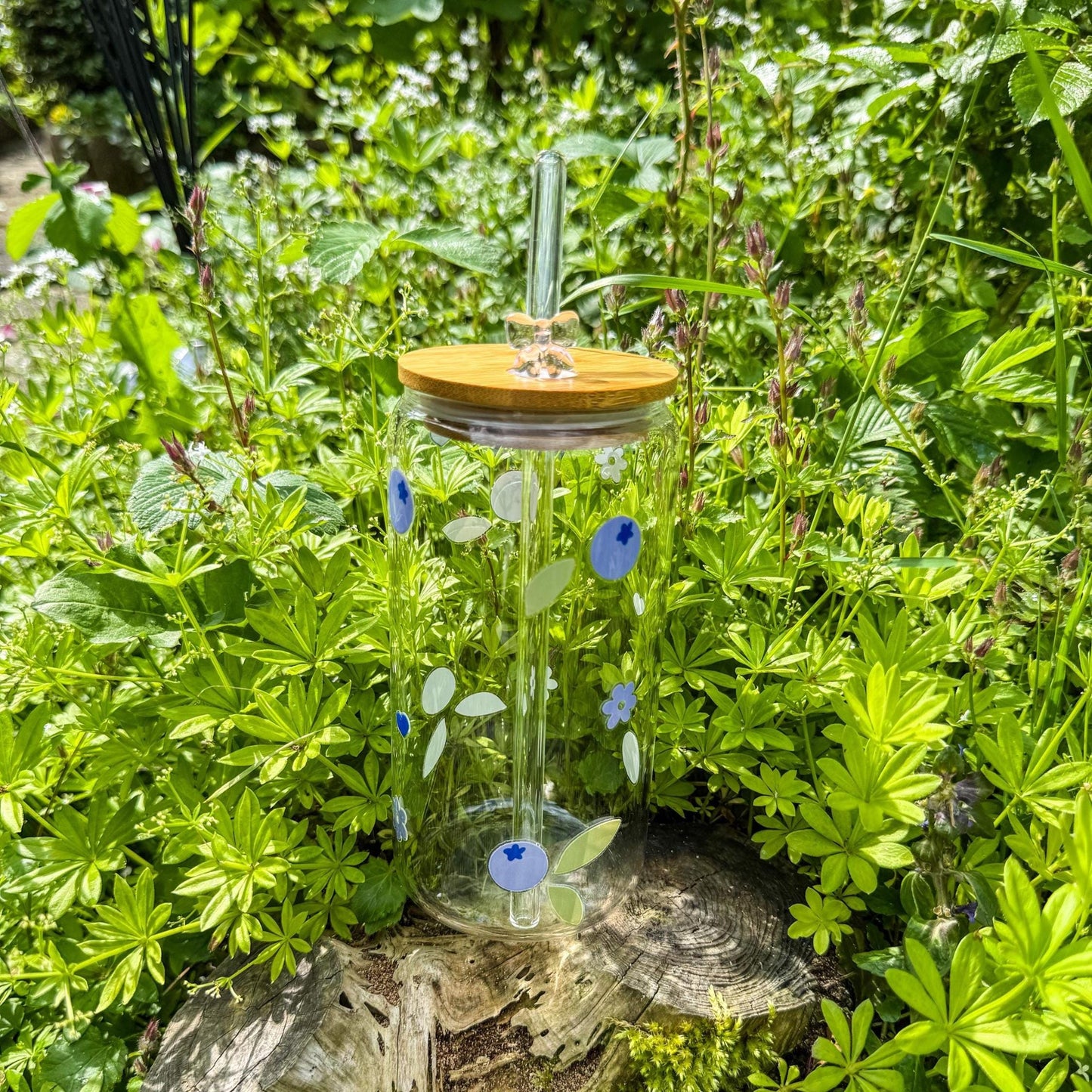 Trinkglas mit Blaubeeren - für die süße Erfrischung 🫐🍃