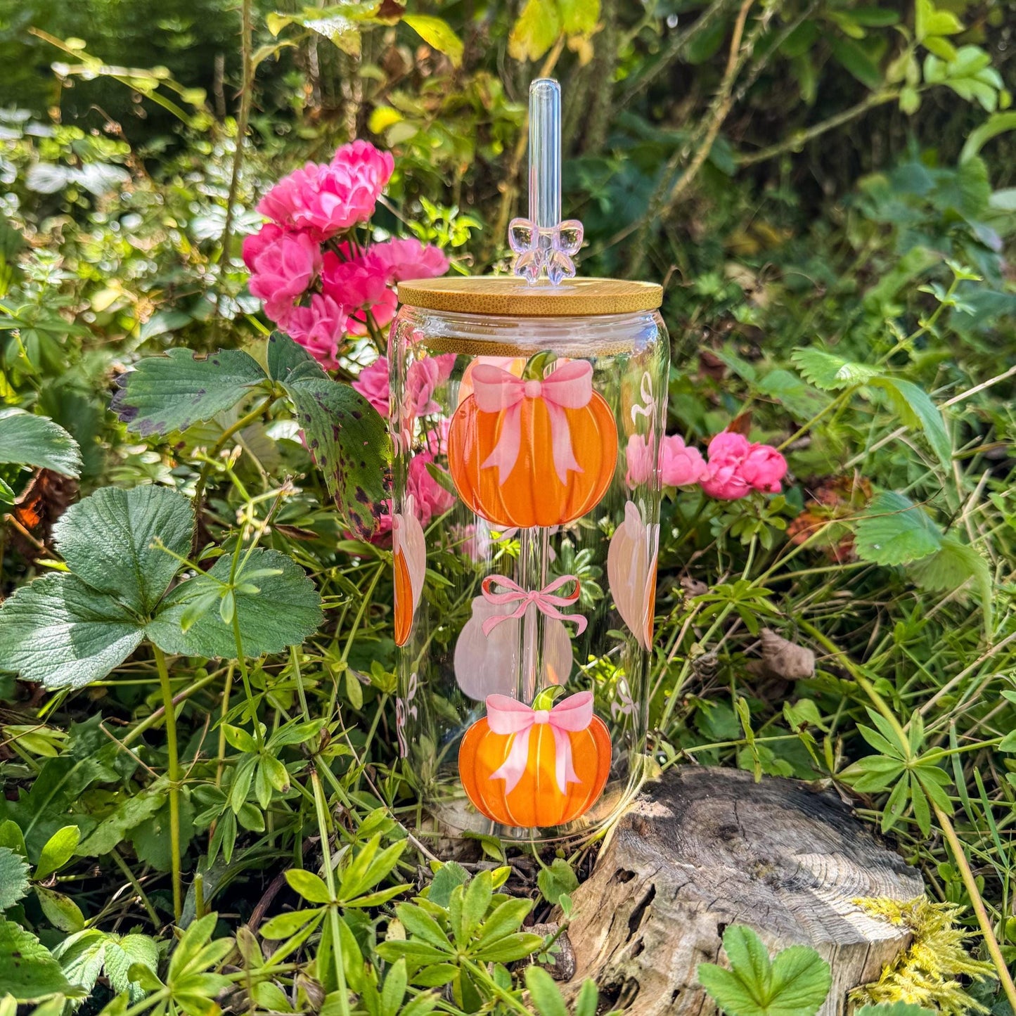 Trinkglas mit Kürbissen und rosa Schleifen - für gemütliche Herbsttage 🎃🎀