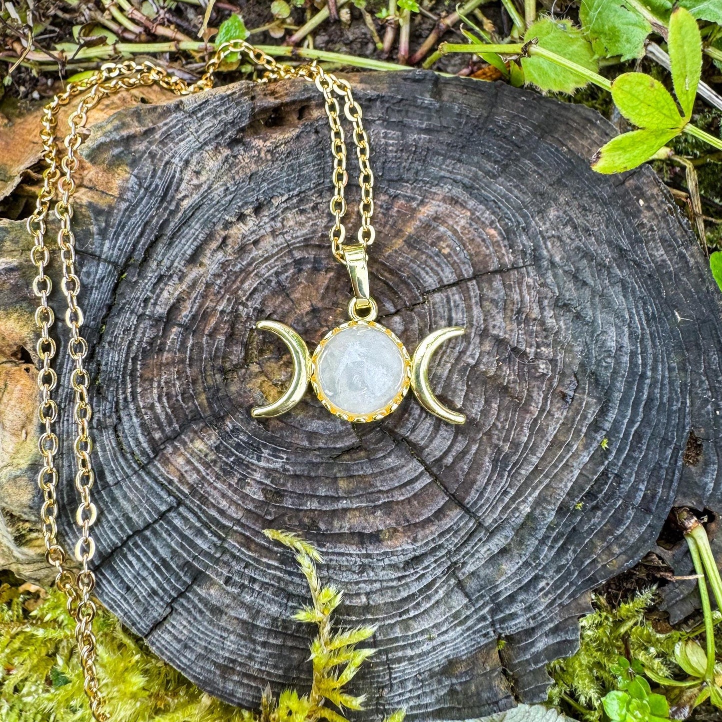 Amulett der Mondgeborenen mit natürlichem Bergkristall 🤍✨