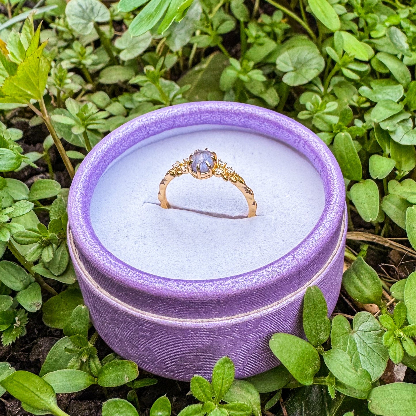 Ring mit natürlichem Cordierit 💙✨