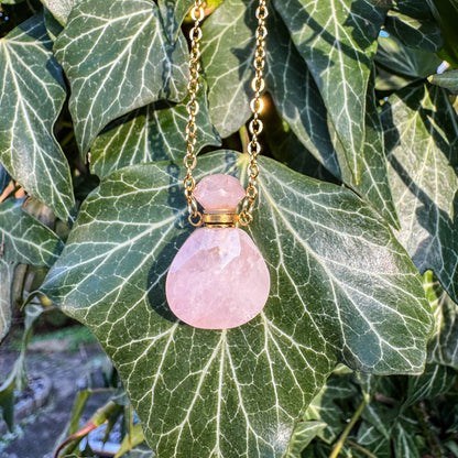 Gefäß des Morgentaus aus natürlichem Rosenquarz🩷✨ - Gold