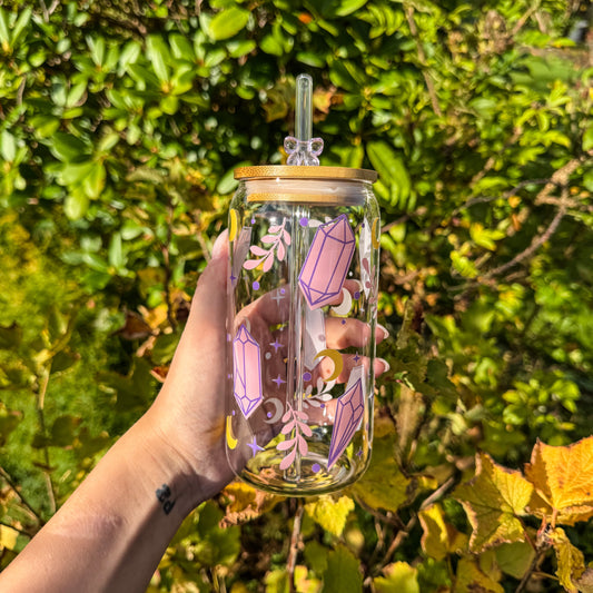 Trinkglas mit magischen Kristallen - ein Muss für Magie-Liebhaber 🩷🌙