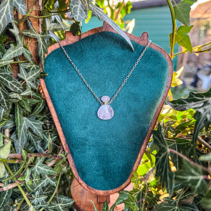 Gefäß des Morgentaus aus natürlichem Rosenquarz 🩷✨ - Silber