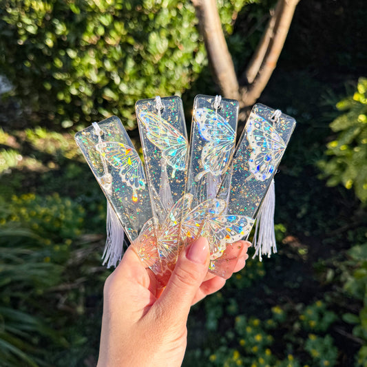 Lesezeichen Frühlingserwachen - weiße Schmetterlinge aus Elvaryl 🤍🦋