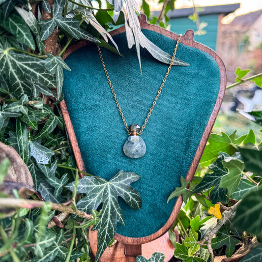 Gefäß des Morgentaus aus natürlichem Labradorit 🩵✨