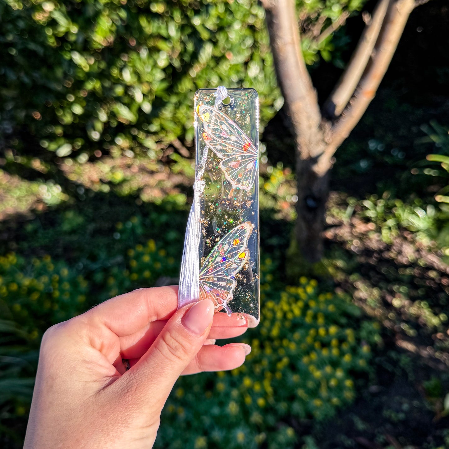 Lesezeichen Frühlingserwachen - weiße Schmetterlinge aus Elvaryl 🤍🦋