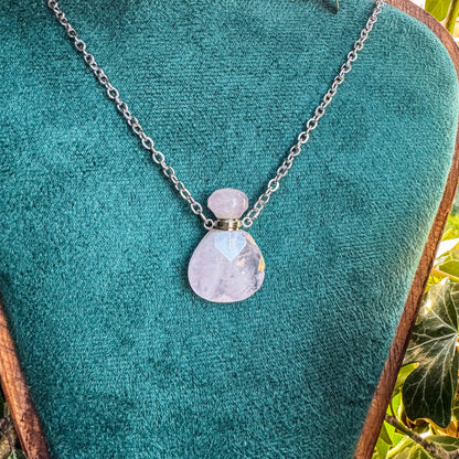 Gefäß des Morgentaus aus natürlichem Rosenquarz 🩷✨ - Silber