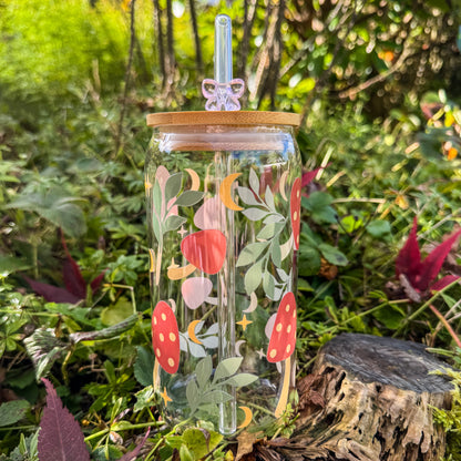 Trinkglas mit magischen Pilzen - für einen zauberhaften Genuss 🍄🌙