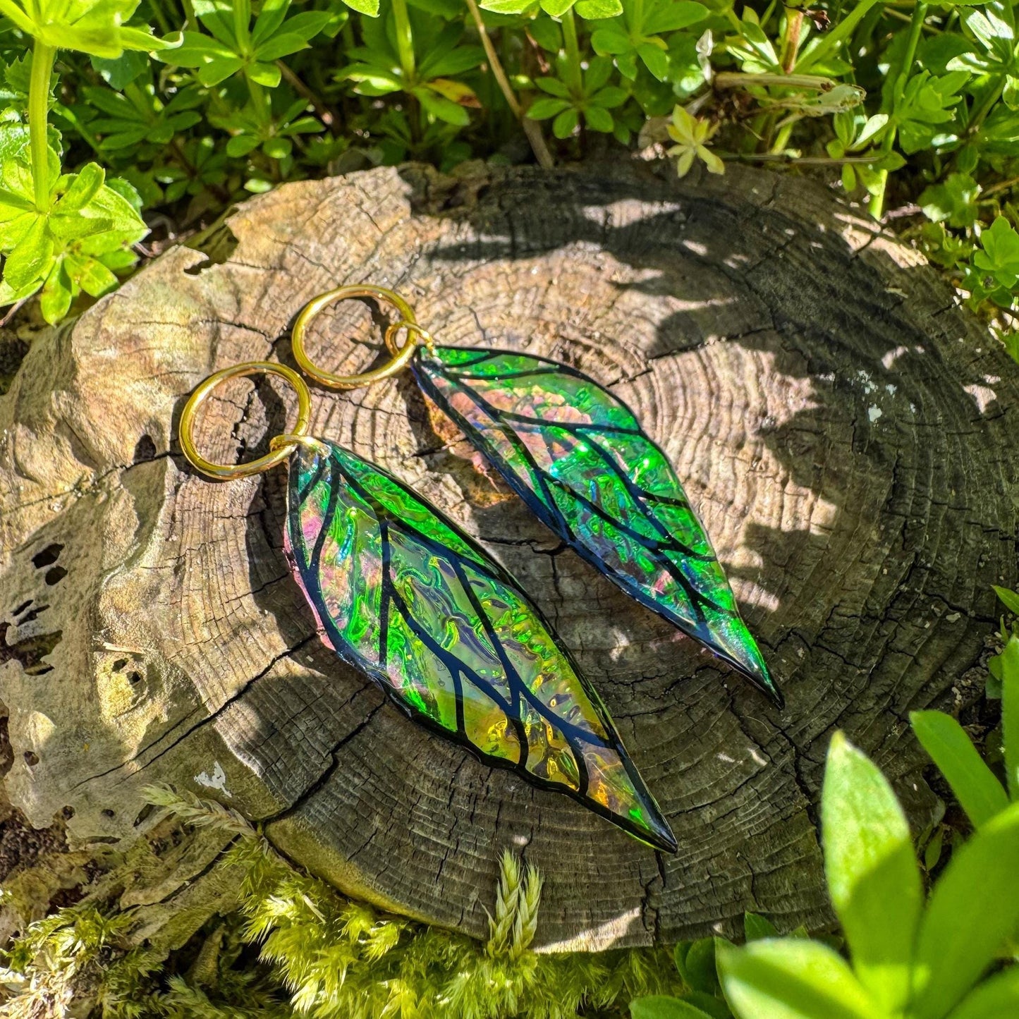 Magische Feenflügel-Ohrringe - Funkelndes Schmuckstück in zauberhaftem Look ✨