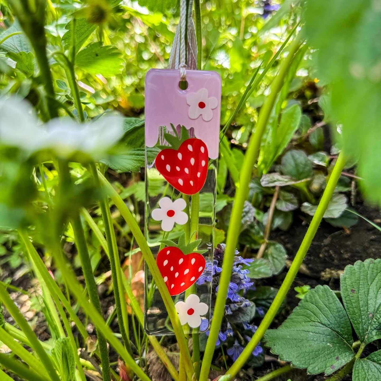 Lesezeichen Erdbeertraum - Süß, verspielt und handgemacht🍓🌸