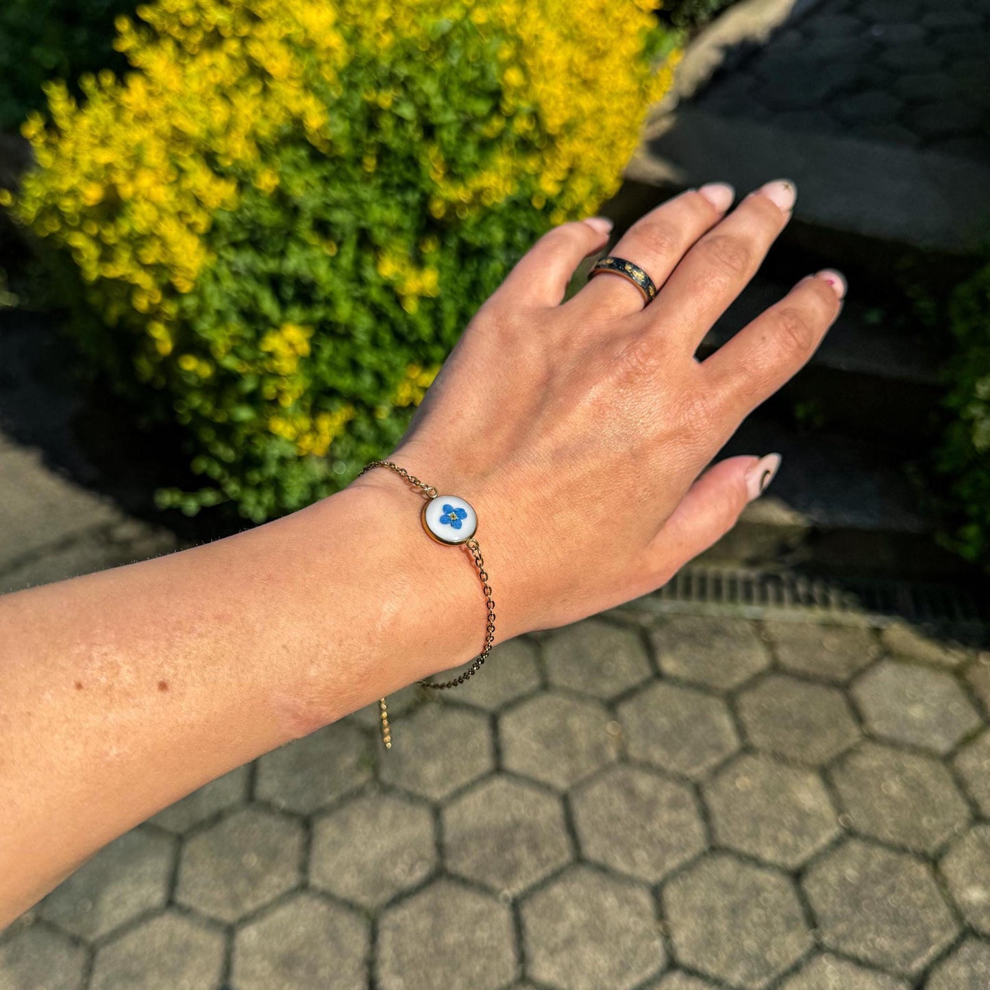 Vergissmeinnicht-Armband - Zartes Schmuckstück mit echter Blüte 🌺