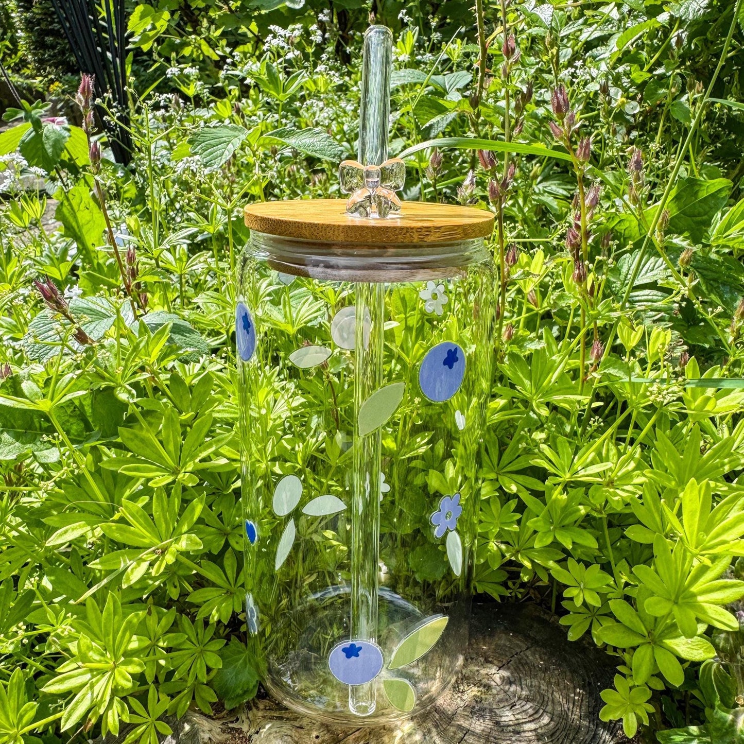 Trinkglas mit Blaubeeren - für die süße Erfrischung 🫐🍃