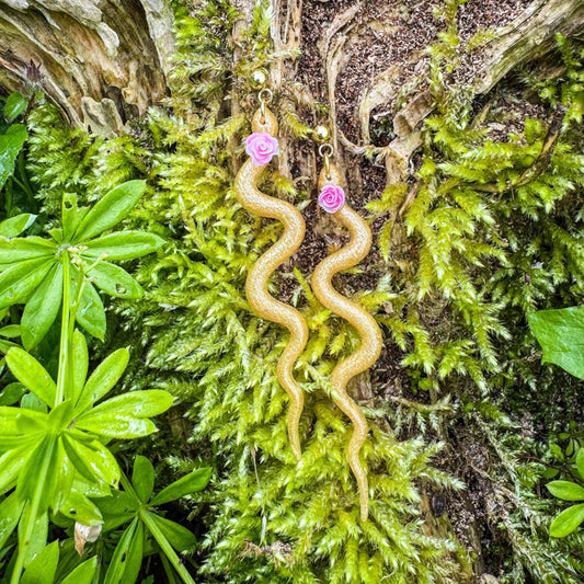 Niedliche Schlangen-Ohrstecker - Außergewöhnliches Schmuckstück mit einem Hauch Magie🌹