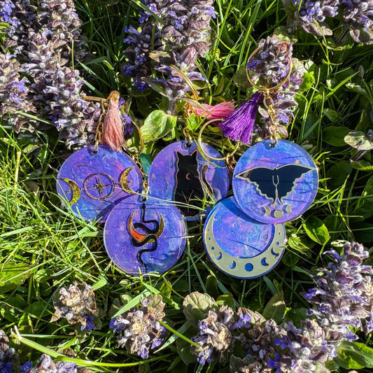 Mystischer Schlüsselanhänger - Handgemachte Unikate mit magischen Symbolen 🌙