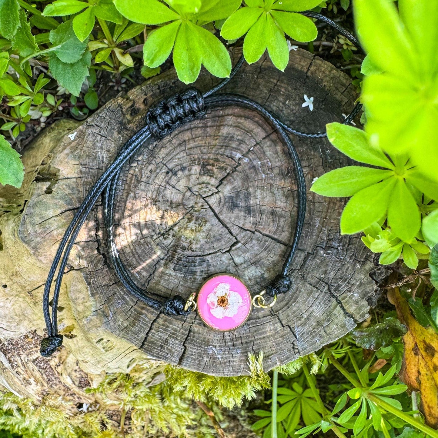 Spierstrauch-Armband - Handgemachtes Armband mit echter Blüte 🌺