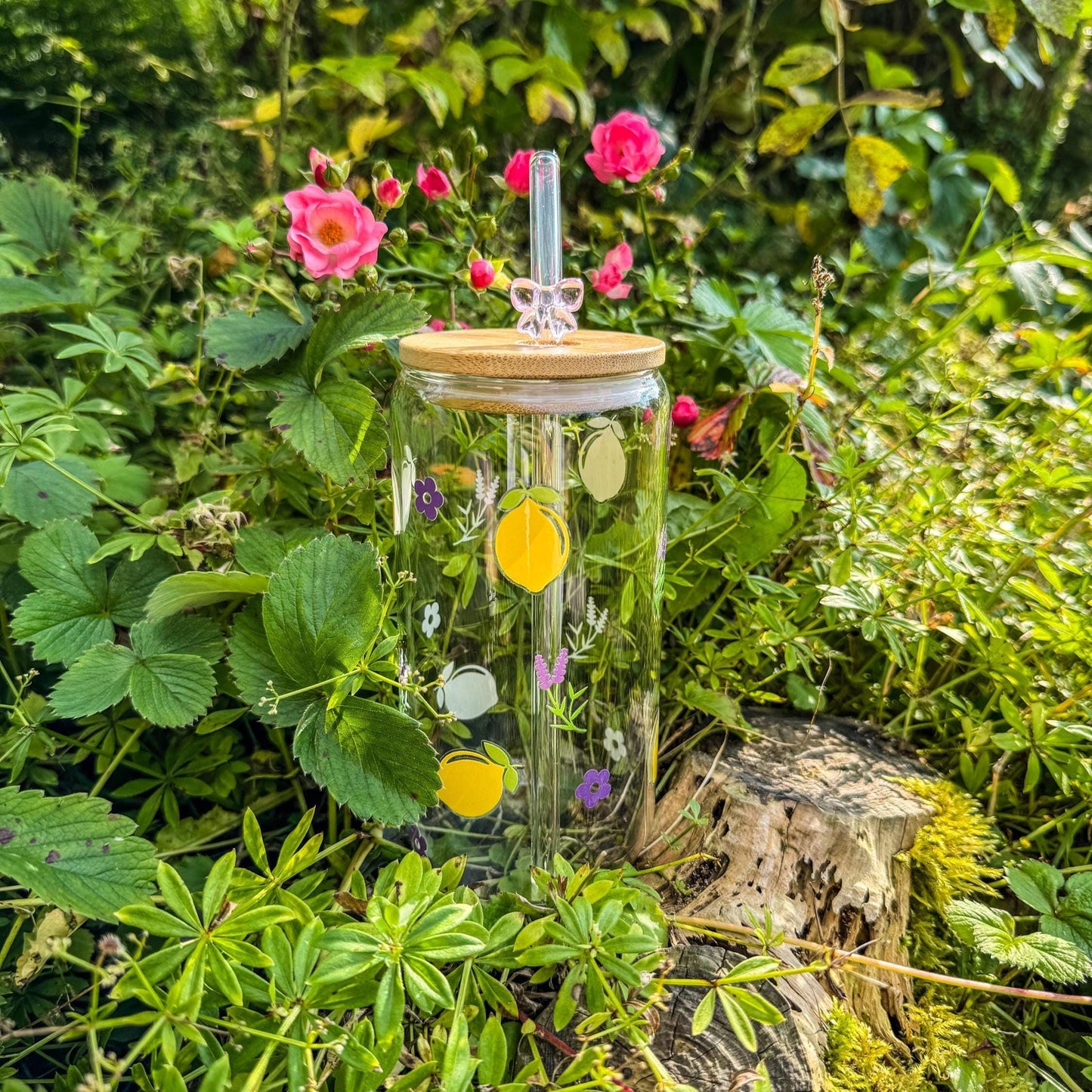 Trinkglas mit Lavendel und Zitrone - für die fruchtige Erfrischung 🍋💜