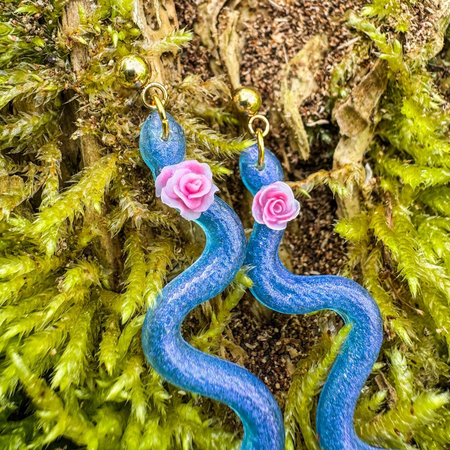 Niedliche Schlangen-Ohrstecker - Außergewöhnliches Schmuckstück mit einem Hauch Magie🌹