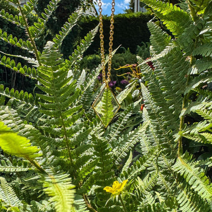 Farn-Anhänger - Einzigartiges Naturschmuckstück 🌿