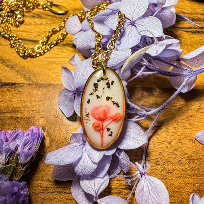 Schleierkraut-Anhänger - Handgemachtes Schmuckstück mit echter Blüte 🌺