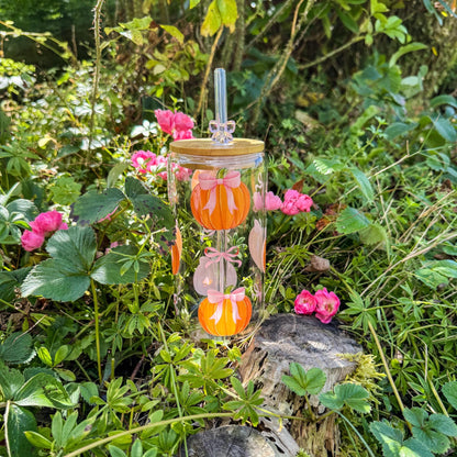 Trinkglas mit Kürbissen und rosa Schleifen - für gemütliche Herbsttage 🎃🎀