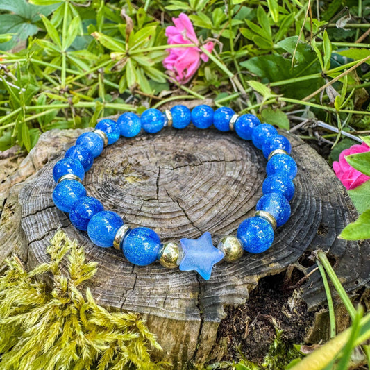 Perlenarmband mit blauen Harzperlen - Handgemachtes Unikat ✨