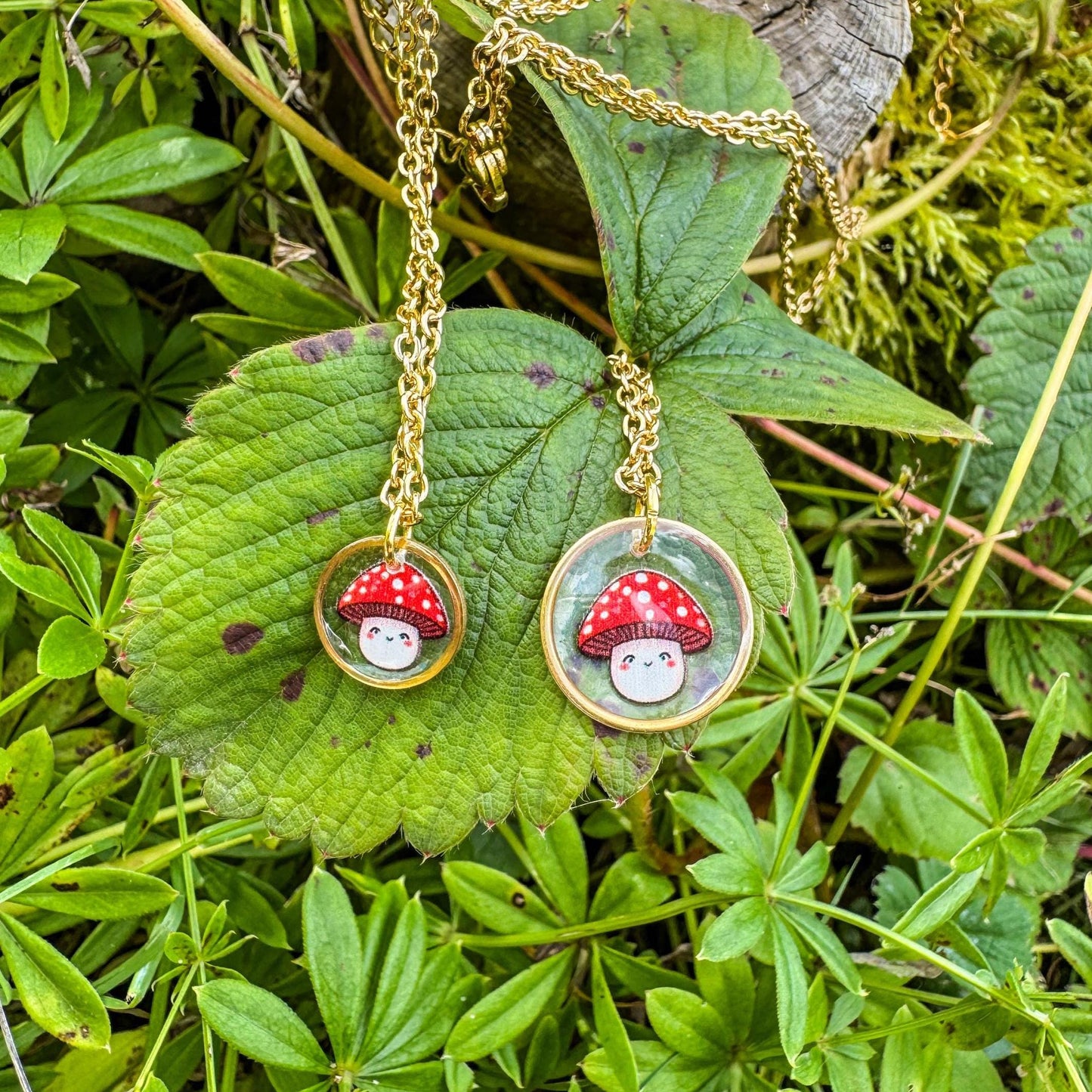 Fliegenpilz-Anhänger - Handgemachtes Schmuckstück mit niedlichen Pilzen 🍄