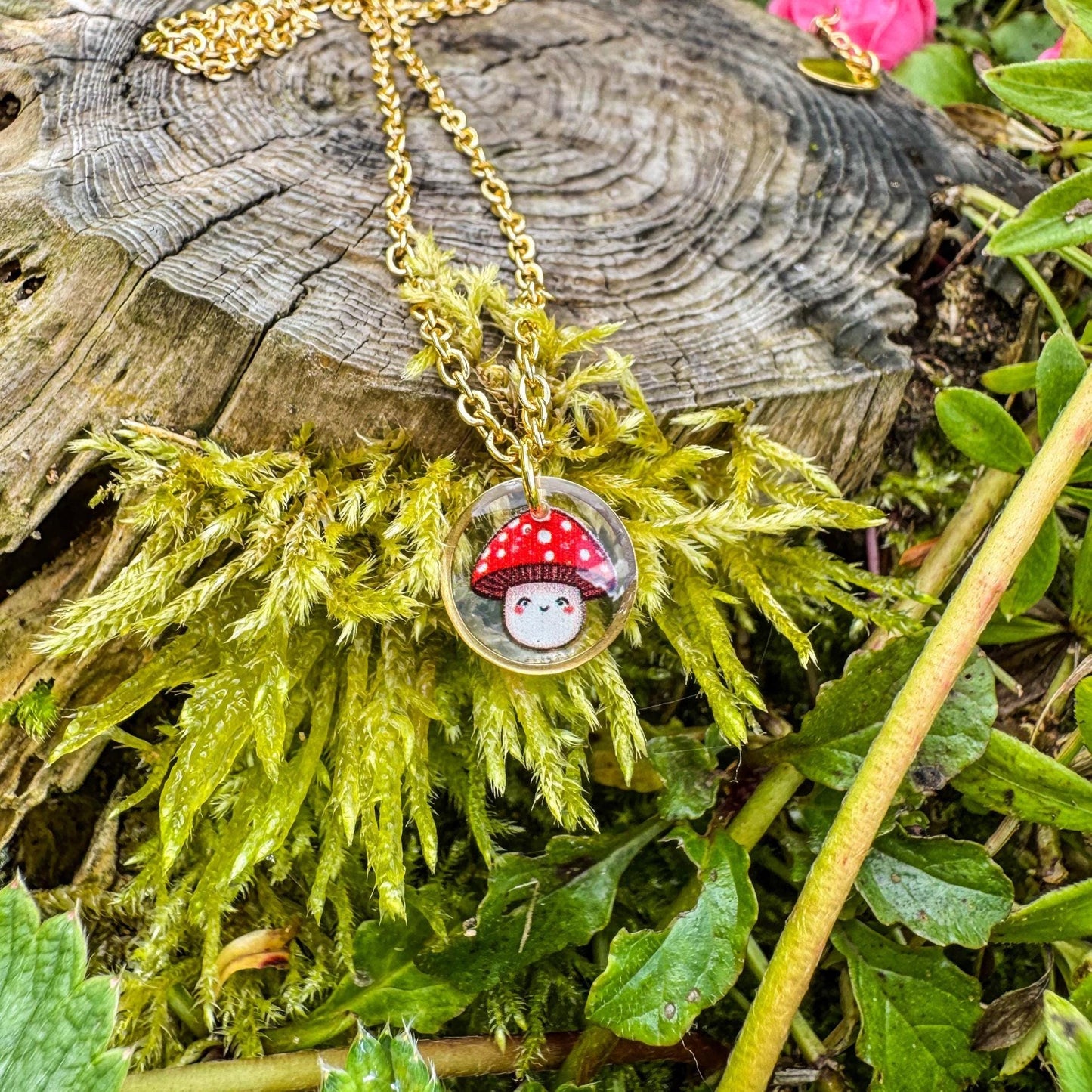 Fliegenpilz-Anhänger - Handgemachtes Schmuckstück mit niedlichen Pilzen 🍄