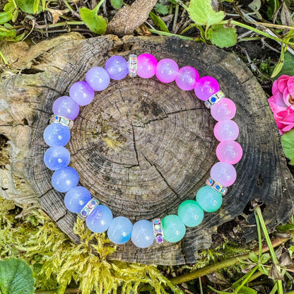 Perlenarmband mit bunten Harzperlen - Handgemachtes Unikat ✨