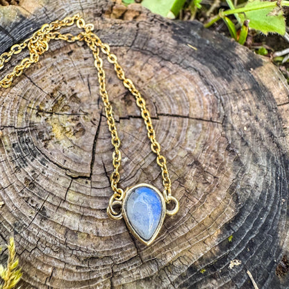 Mondstein-Armband - Zartes Schmuckstück mit natürlichem Mondstein 🤍✨