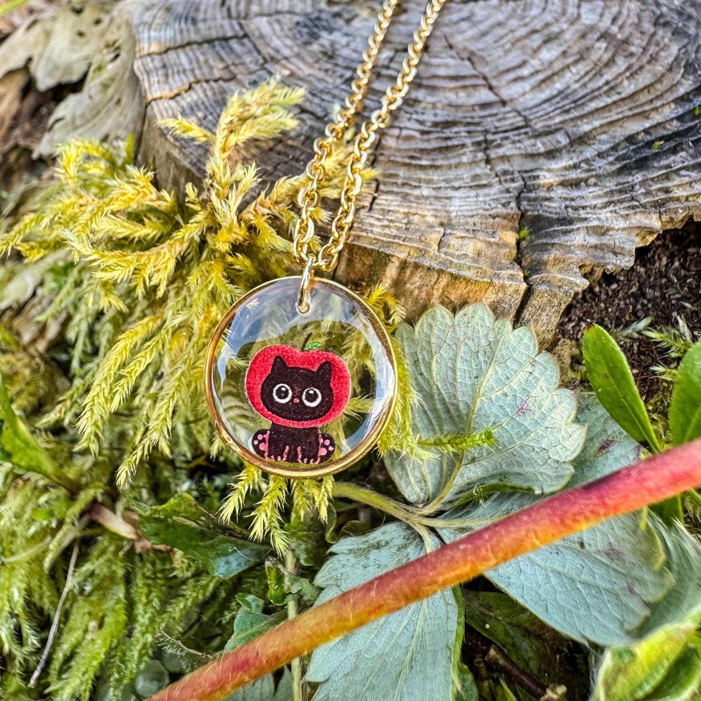 Katzen-Apfel-Anhänger - Handgemachtes Schmuckstück mit Apfel-Katze 🍎🐱