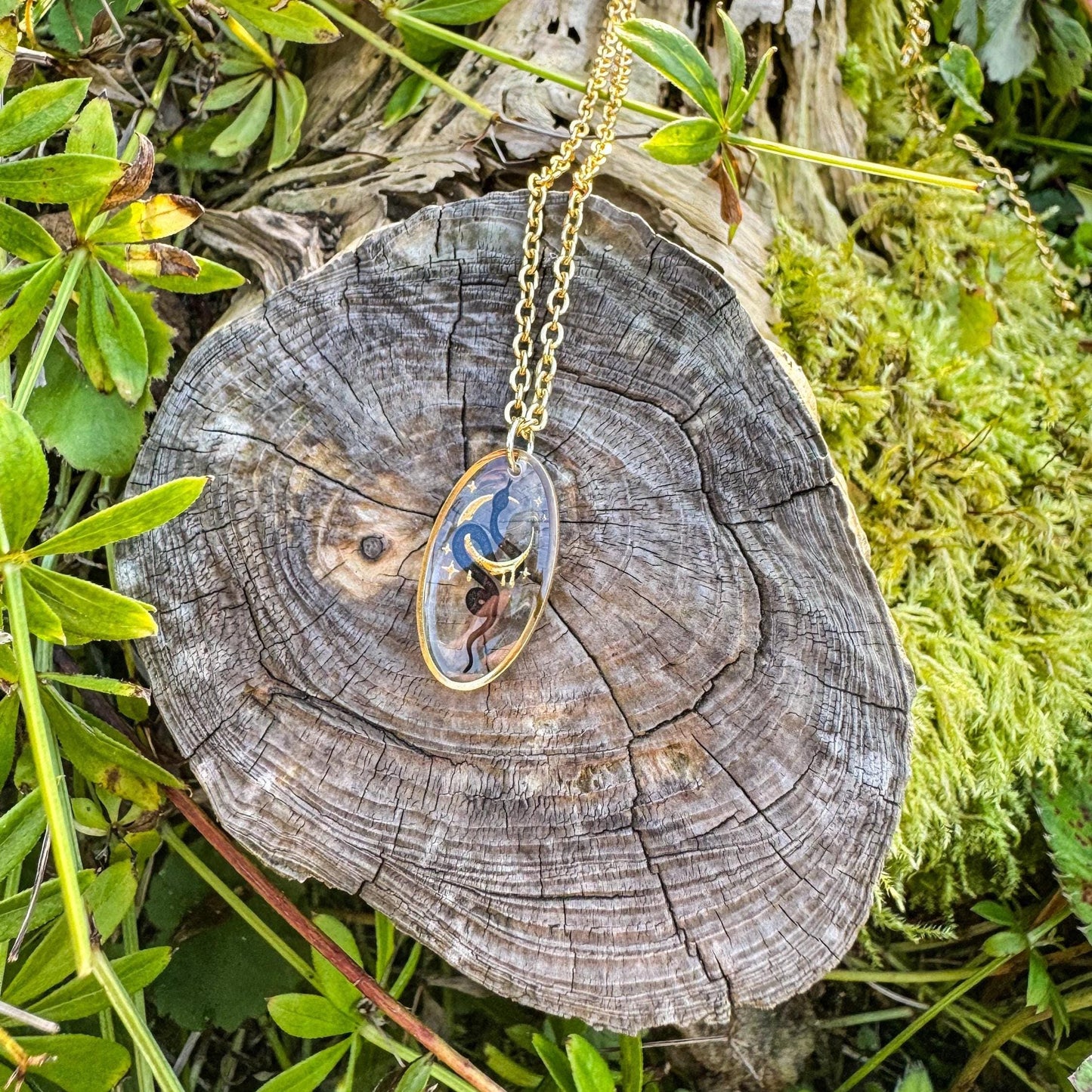 Schlangen-Sichelmond-Anhänger - Handgemachtes Schmuckstück mit Schlange und Sichelmond 🐍🌙