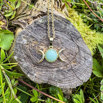 Dreifach-Mond-Anhänger mit Edelstein - Magisches Schmuckstück mit natürlichem Aventurin 💚✨