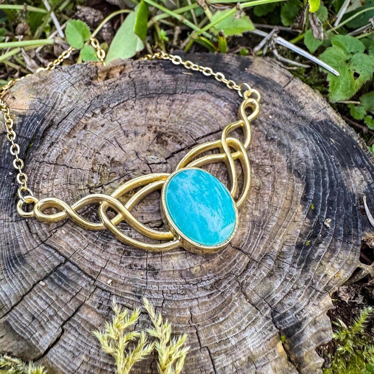 Elfen-Anhänger mit Edelstein - Magisches Schmuckstück mit natürlichem Amazonit 🩵✨