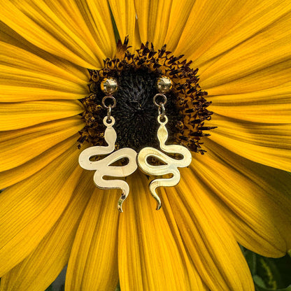 Magische Schlangen-Ohrstecker - Bezauberndes Schmuckstück mit goldener Schlange 🐍✨