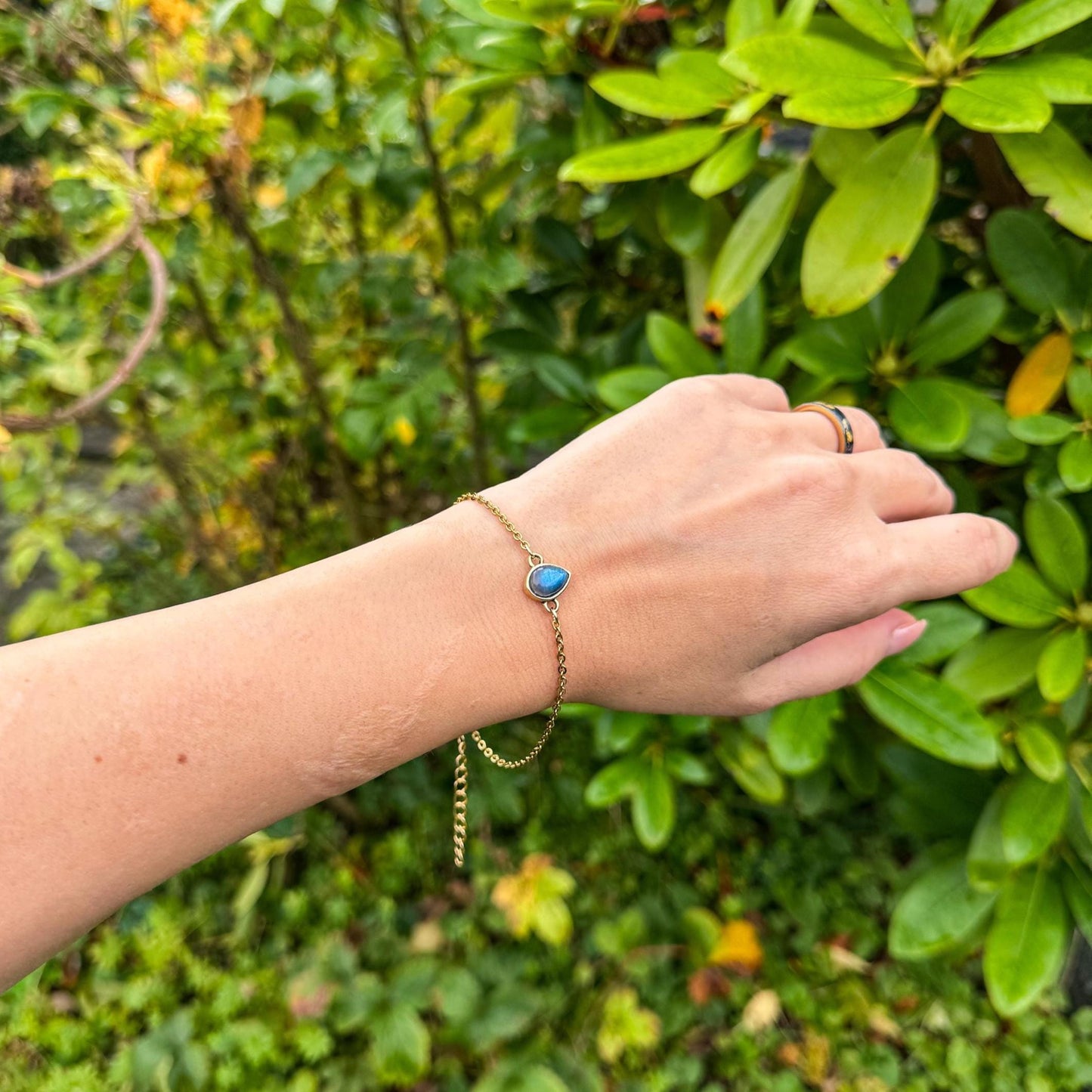 Labradorit-Armband - Zartes Schmuckstück mit natürlichem Labradorit 🩵✨