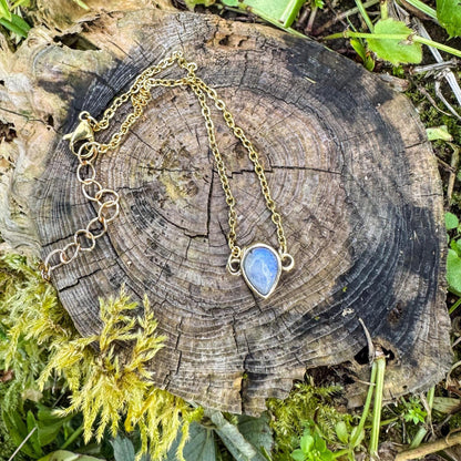 Mondstein-Armband - Zartes Schmuckstück mit natürlichem Mondstein 🤍✨