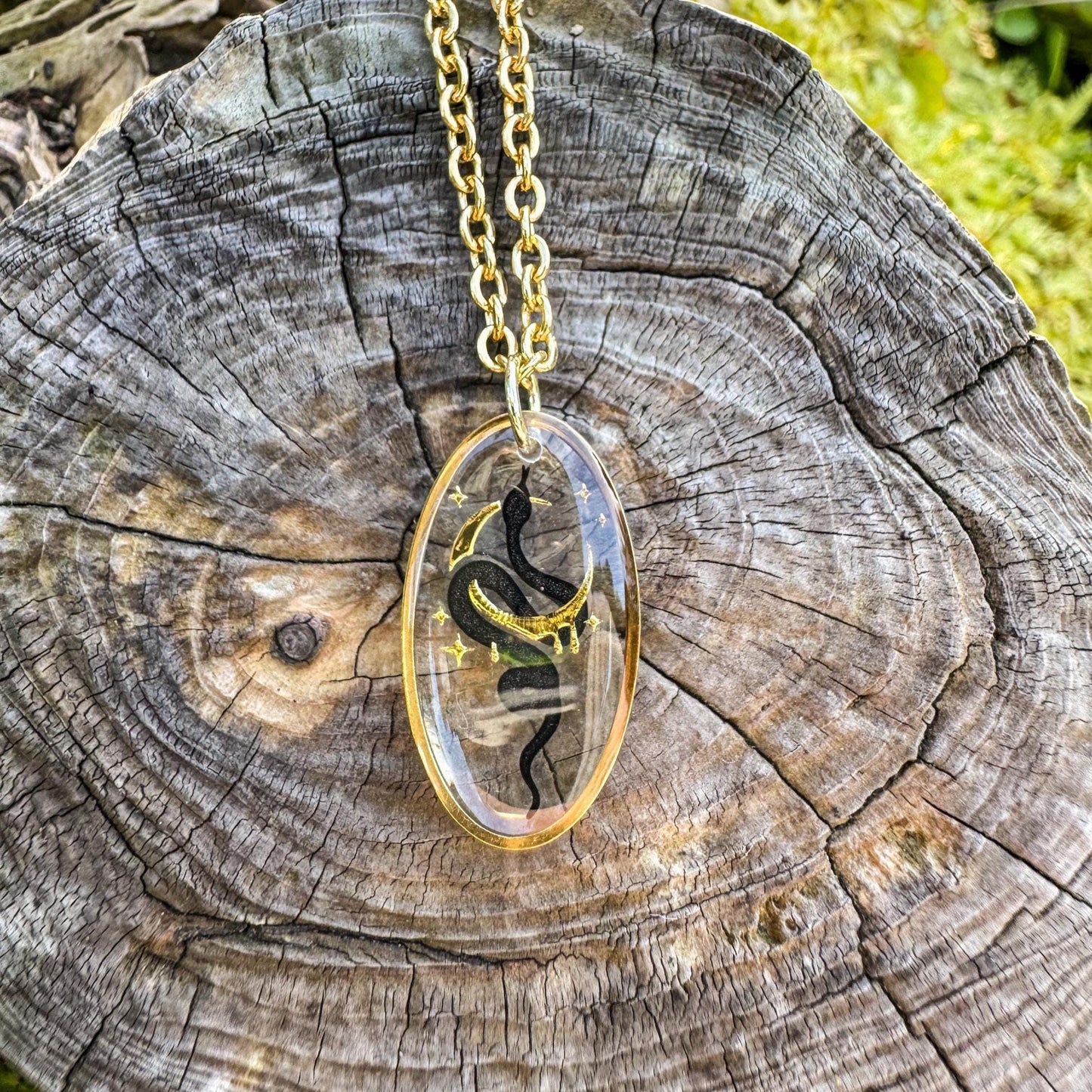 Schlangen-Sichelmond-Anhänger - Handgemachtes Schmuckstück mit Schlange und Sichelmond 🐍🌙