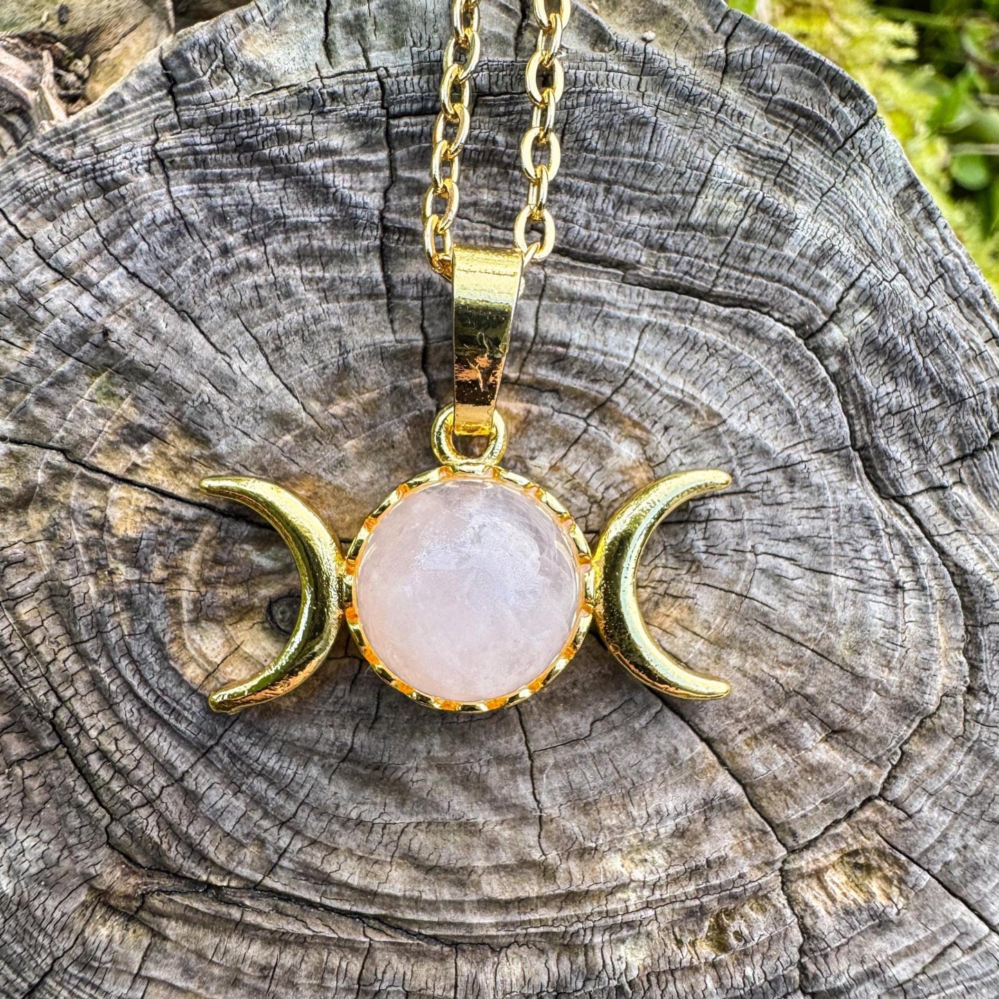 Dreifach-Mond-Anhänger mit Edelstein - Magisches Schmuckstück mit natürlichem Rosenquarz 🩷✨