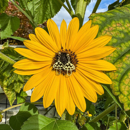 Fliegenpilz-Ohrringe - Magisches Schmuckstück mit goldenen Pilzen 🍄