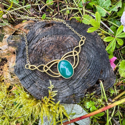 Elfen-Anhänger mit Edelstein - Magisches Schmuckstück mit natürlichem grünen Onyx 💚✨
